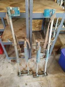 lot 428 image: Sheetrock Stilts