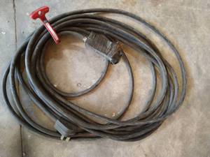 lot 492 image: Heavy Duty Appliance Extension Cords