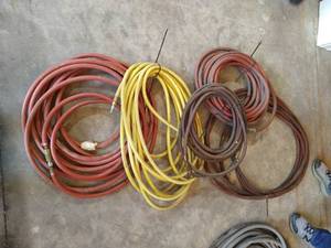 lot 495 image: Five Air Hoses