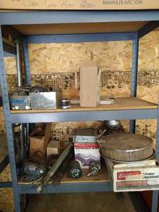 lot 500 image: Two Shelves of Automotive Parts