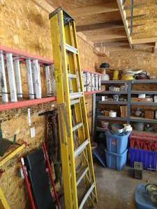lot 510 image: 8 ft Ladder