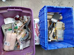 lot 533 image: Two Totes of Painting Supplies