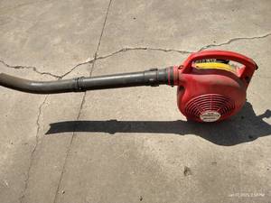 lot 547 image: Homelite BX 90 Leaf Blower