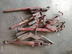 lot 548 image: Seven Mini Vintage Tighteners