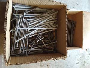lot 578 image: Box of Long Specialty Nails