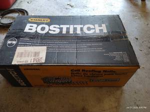 lot 580 image: Sealed Box Bostitch Roofing Coil Nails