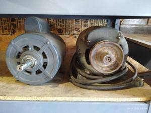 lot 587 image: Two Motors