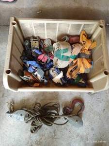 lot 591 image: Pulleys & Rope Ratchets