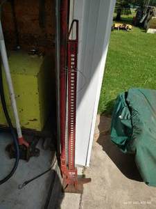 lot 606 image: Hi-Lift Jack Drawer 228