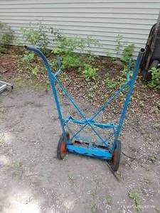 lot 620 image: Gas Tank Dolly Cart