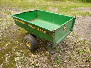 lot 623 image: John Deere Utility Cart w Dumping Feature