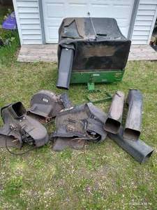 lot 627 image: John Deere Grass Collector w Spare Parts
