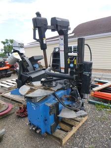 Hofmann Tire Changer