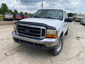 lot 7 image: 2000 Ford F250