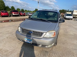 lot 18 image: 2004 Ford Freestar