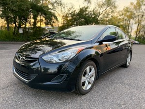 2013 HYUNDAI ELANTRA GLS (NO RESERVE)