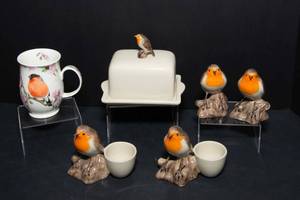 lot 521 image: Robin Bird Ceramic Kitchenware Set  Quail Ceramics & Coordinating Mug