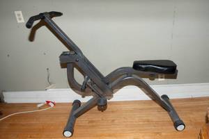 lot 542 image: LifeGear 23200 Pro Trainer Exercise Bike  Untested