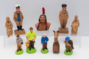 lot 560 image: Hand-carved Wooden Figurines - Set of 10