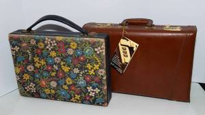 lot 572 image: Set of Two Breifcases