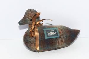lot 583 image: Vintage Woolrich Plush Stuffed Wool Duck
