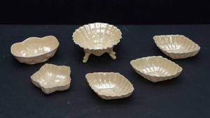 lot 618 image: Vintage Belleek Trinket Dishes  Set of 6