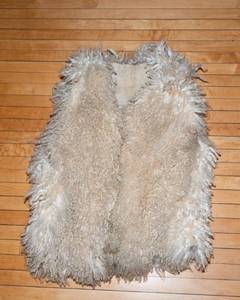 lot 667 image: Sheep or Angora Goat Fur Vest