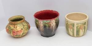 lot 765 image: Set of Three Planters