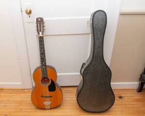 lot 791 image: BM Rancho Parlour Vintage Acoustic Guitar (1970s) and Case
