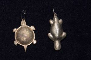 lot 841 image: Animal Charms Made Into Earrings - Turtle and Beaver - Metal