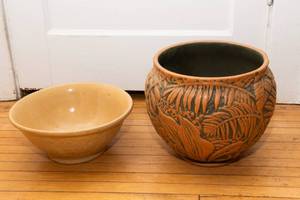 lot 871 image: Two AntiqueVintage Large Pottery Pieces