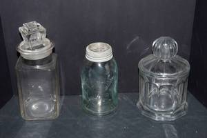 lot 876 image: Set of Three Vintage Glass Jars  Including Heisey, Beaver Mason, and Heinz