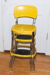 lot 893 image: Mid Century ModernVintage Cosco Kitchen Step Stool Chair