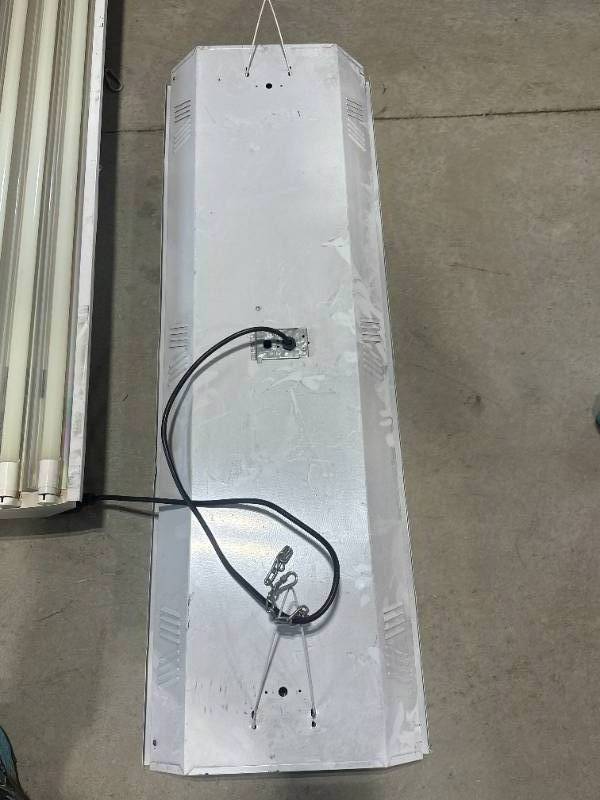 lot 9 image: Next to New LED Light 16 x 48