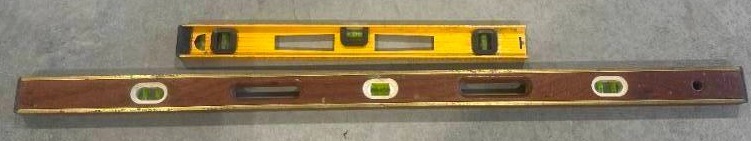 lot 33 image: Lot of 2 Levels