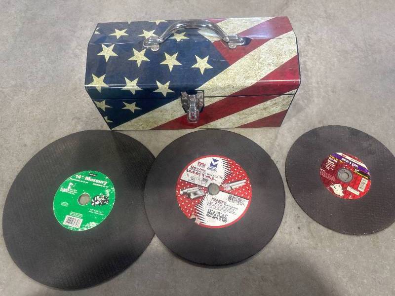 lot 35 image: American Flag Tool Box & Blades