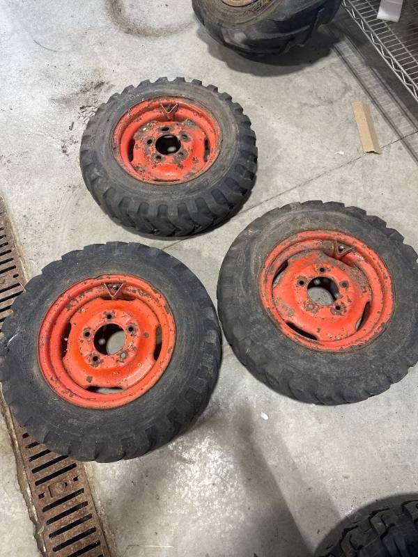 lot 64 image: Set of 3 5.7x12 Tires