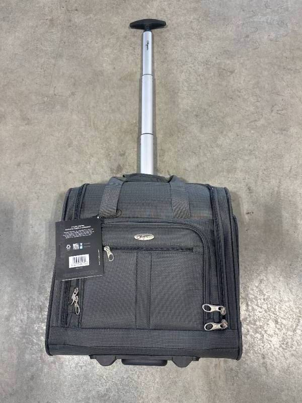 lot 82 image: New Rolling Suitcase