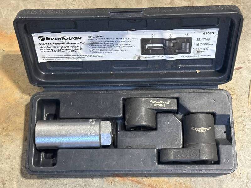 lot 86 image: Oxygen Sensor Wrench Set