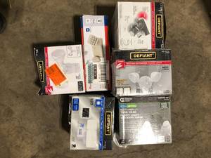 lot 25 image: Lot of Assorted Lighting Various Models and Conditions   Customer Returns See Pictures
