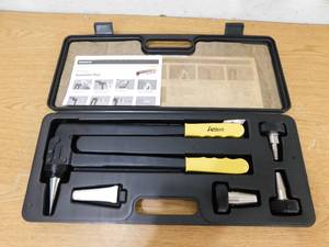 lot 103 image: Apollo PEX-A Expansion Tool Kit with 12 in., 34 in. and 1 in. Expander Heads
