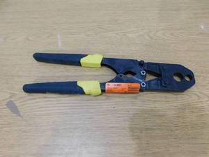 lot 108 image: Apollo 12 in. and 34 in. PEX-B Crimp Tool