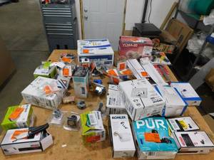 lot 140 image: MASSIVE HANDYMAN LOT