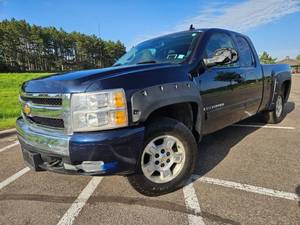2007 Chevy Silverado - 1 Owner!!