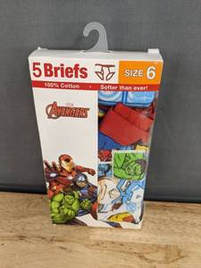 lot 55 image: Brand New Set of 5 Marvel Avengers Boys Briefs Size 6