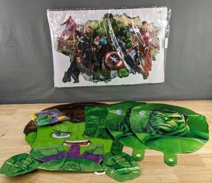 lot 111 image: Brand New Marvel Superhero Wall Decal and Hulk Helium Balloons Set