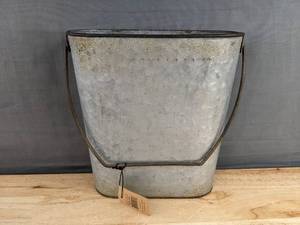 lot 126 image: Brand New Galvanized Metal Farmhouse Bucket Style Tin
