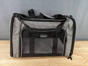 lot 185 image: Soundy Pet Carrier with Grey and Black Design