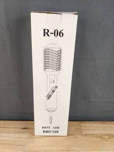 lot 189 image: R-06 Tested Hot Air Brush with Multi-Level Settings