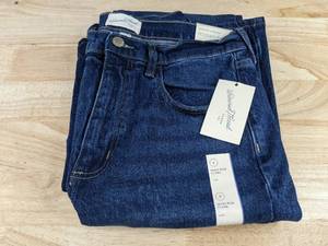 lot 310 image: Brand New Womens Universal Thread High Rise Flare Jeans Size 8 Long